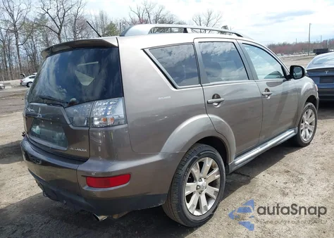 2013 Mitsubishi Outlander Se z USA, uszkodzony, nr VIN JA4AS3AW7DU010228
